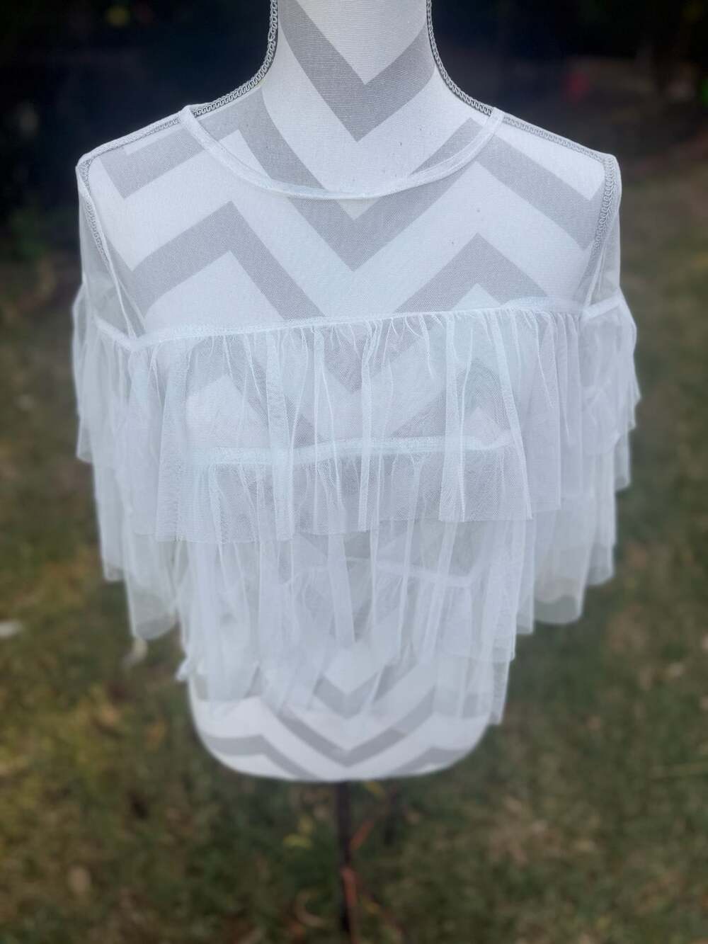 Haute Monde Large Blouse Top White Sheer Tulle Tiered Ruffle
